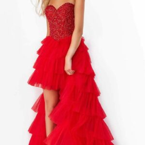 Red Off-Shoulder Pre-Wedding Photoshoot Trail Gown
